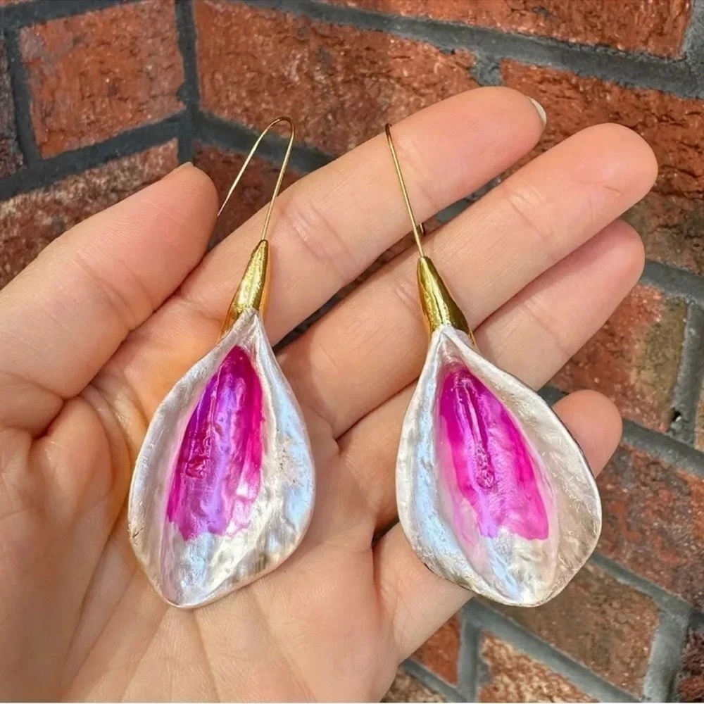 Pink Flower Drop Earrings - Picture 3 of 7